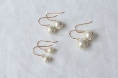 画像3: とても軽いコットンパールの一粒ピアス - キスカ (3)
