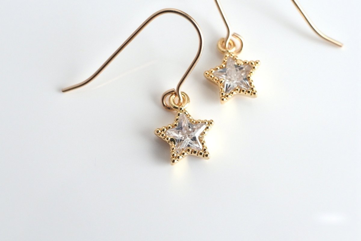 画像1: czのモチーフピアス（ゴールドカラー5） (1)