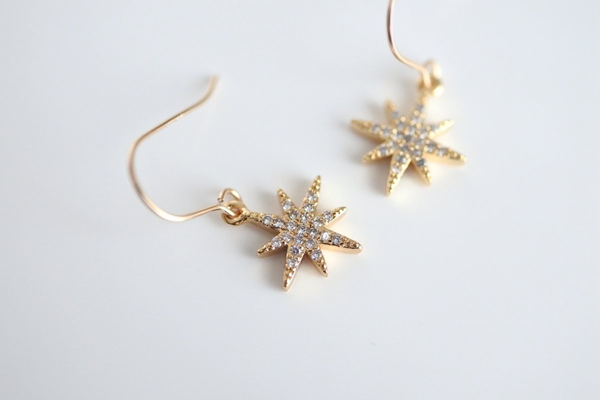 画像1: czのモチーフピアス（ゴールドカラー３） (1)